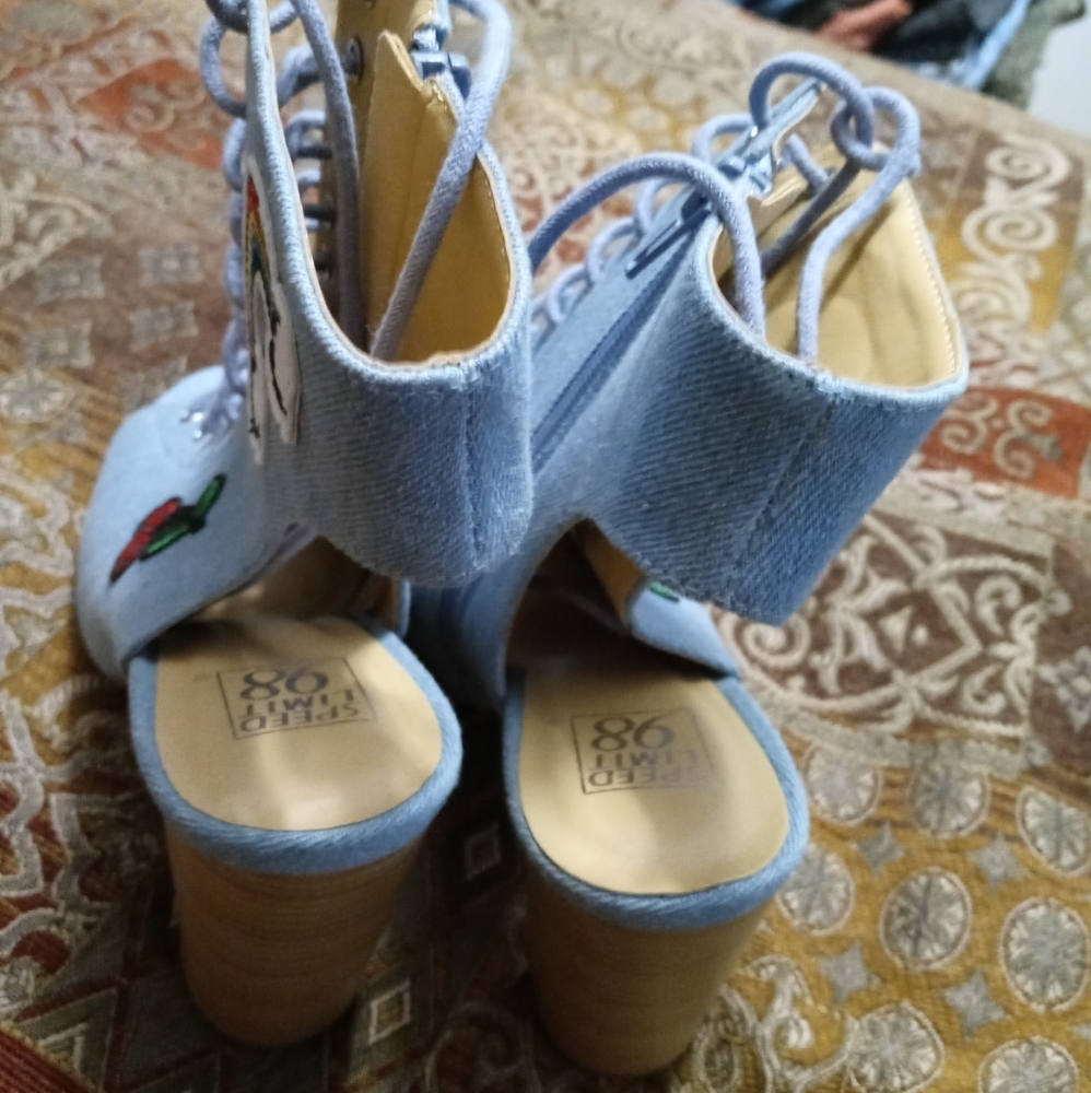 Speed Limit 98 Block High Heel - image 3